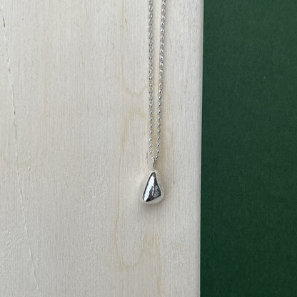Pebble Necklace