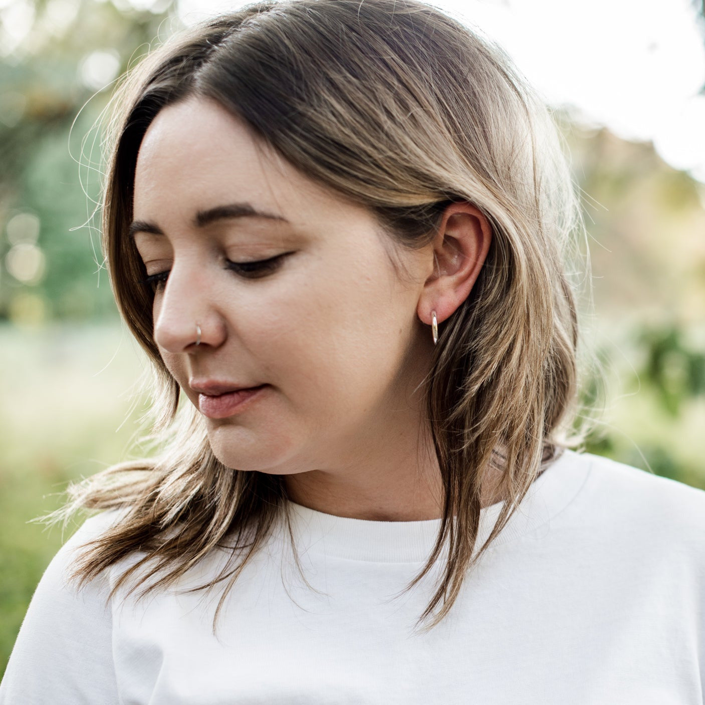 hoops on a model with white tshirt